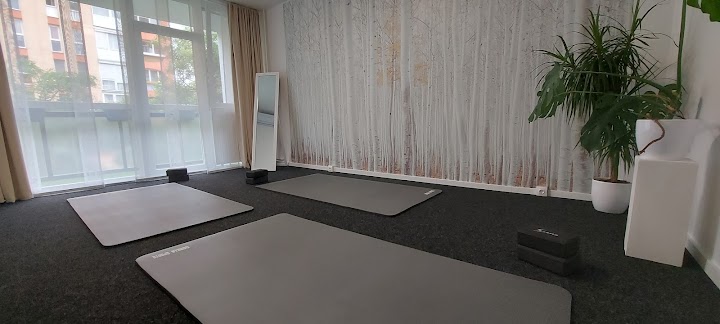 Flystudio – Yoga