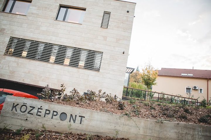Középpont Jógastúdió – Jóga