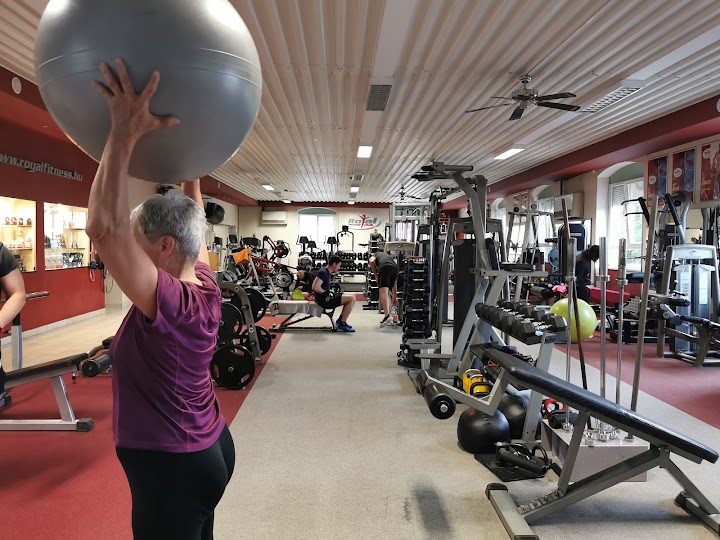 Royal Fitness Edzőterem Vác – Gym