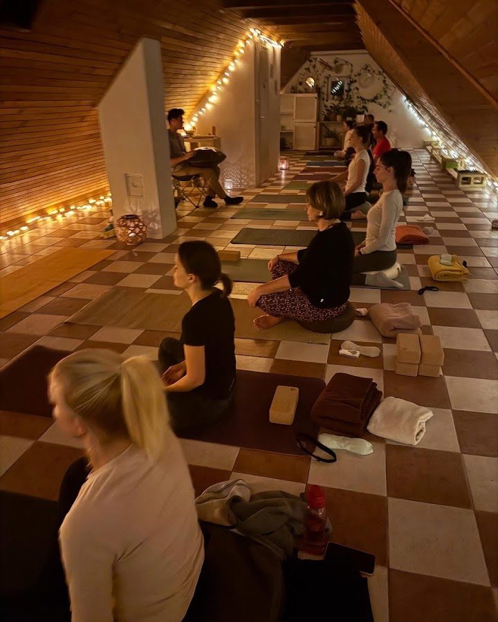 Zengő Lélek-Fészek – Yoga