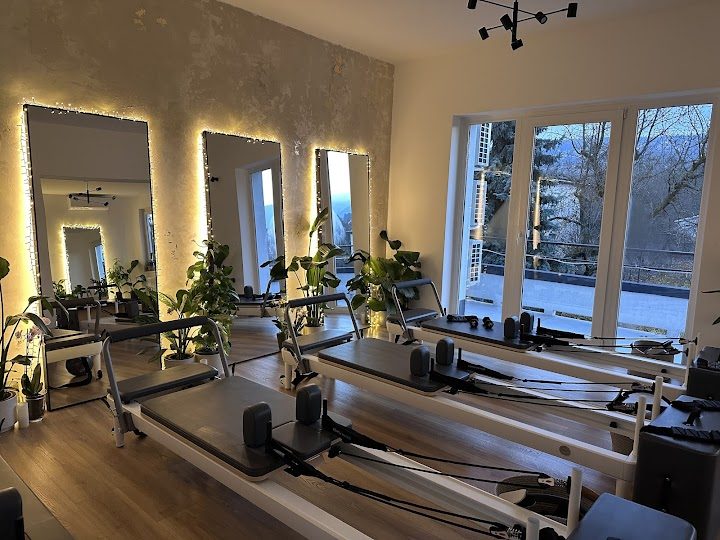 ZoyaMoves Pilates Studio – Pilates